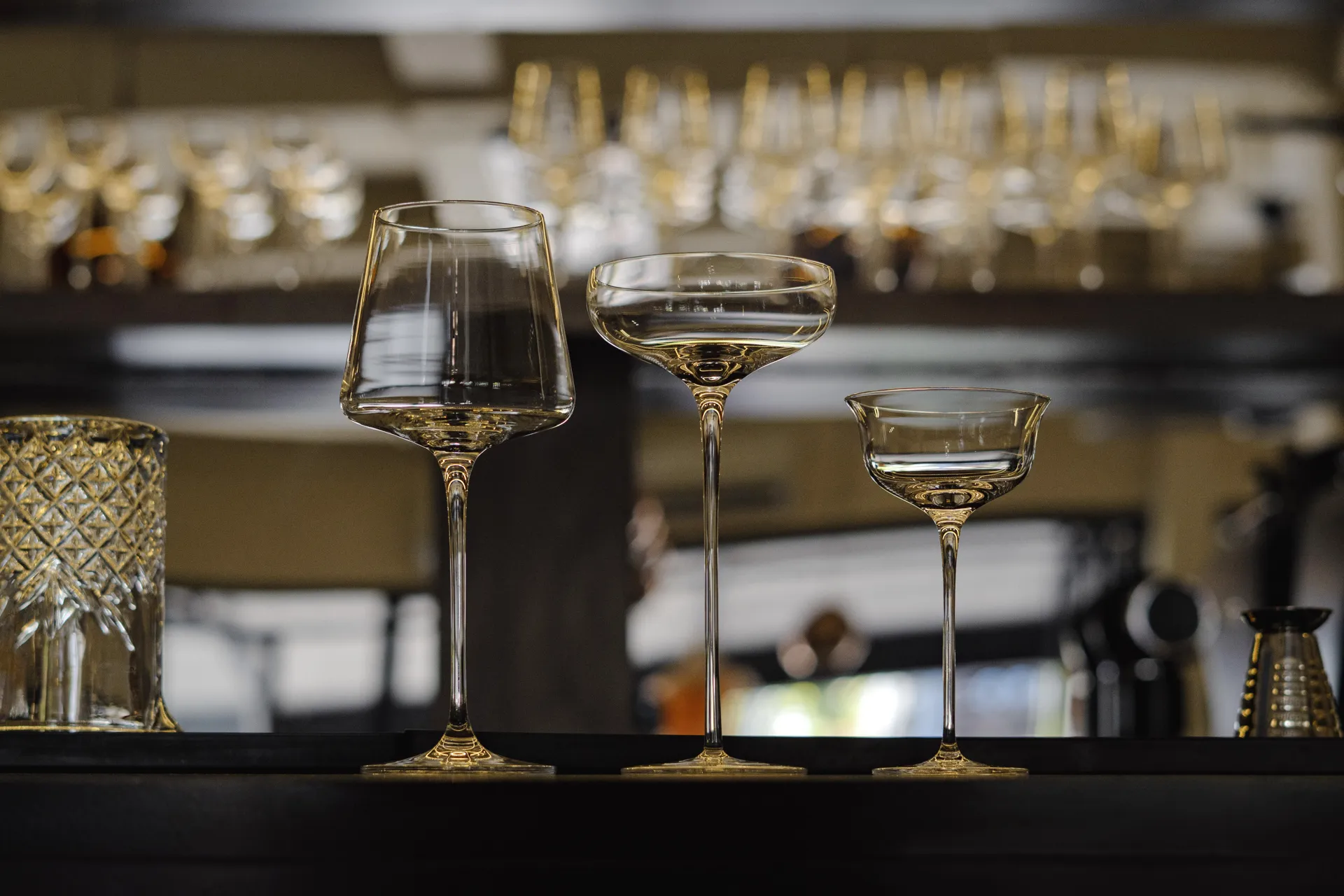 Hola Cocktail & Wine Bar 4